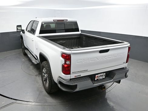 Used 2024 Chevrolet Silverado 2500 LT image 26