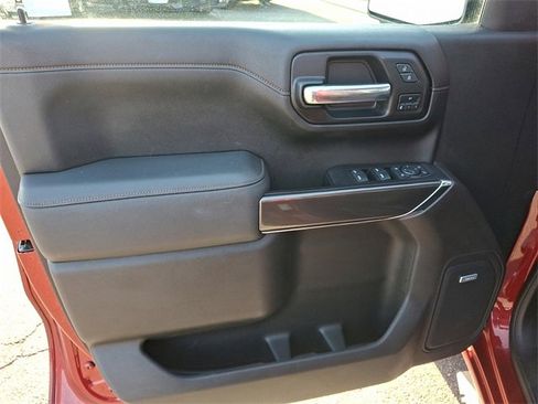 Used 2021 GMC Sierra 1500 AT4 w/ Technology Package image 9