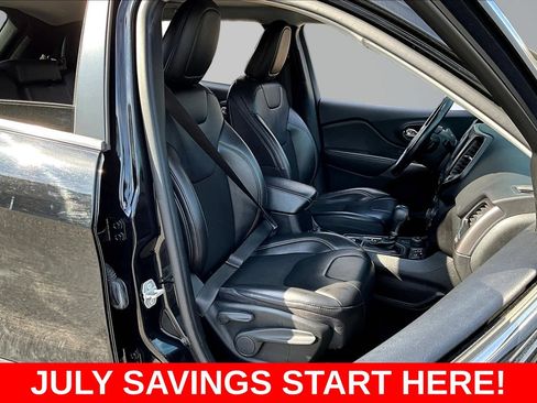 Used 2021 Jeep Cherokee Latitude Plus AWD/4WD image 37