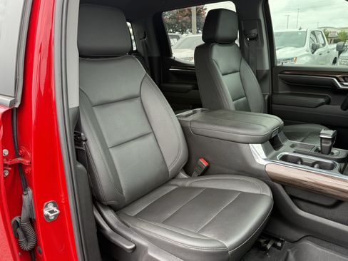 Used 2024 Chevrolet Silverado 1500 LT w/ Leather Package AWD/4WD image 33