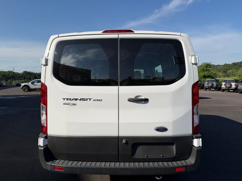Used 2024 Ford Transit 250 Low Roof w/ Exterior Upgrade Package RWD image 7
