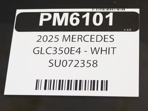 Used 2025 Mercedes-Benz GLC 350e GLC 350e w/ Driver Assistance Package image 31