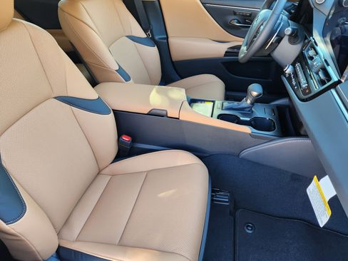 New 2025 Lexus ES 350 w/ Premium Package image 10