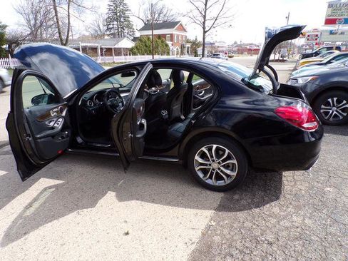 Used 2016 Mercedes-Benz C 300 4MATIC Sedan image 18