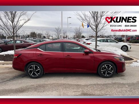 Used 2024 Nissan Sentra SV image 4