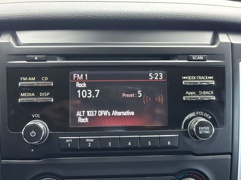 Used 2017 Nissan Titan S image 25