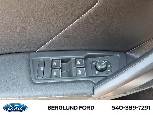 Used 2022 Volkswagen Tiguan SEL R-Line AWD/4WD image 20