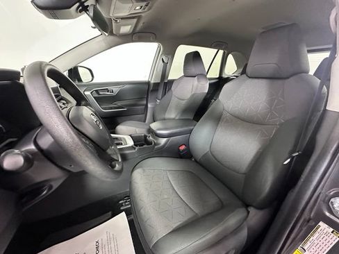 Used 2024 Toyota RAV4 XLE AWD/4WD image 19
