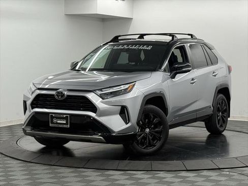 Certified 2025 Toyota RAV4 XSE image 2