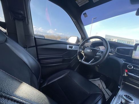 Used 2022 Ford Explorer ST-Line w/ Class IV Trailer Tow Package image 15