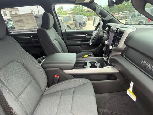 New 2026 RAM 1500 Big Horn AWD/4WD image 24