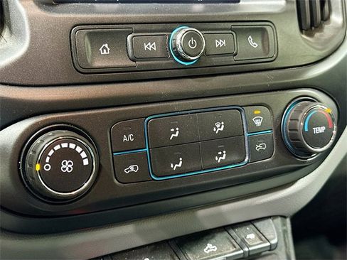 Used 2021 Chevrolet Colorado W/T w/ Custom Special Edition image 17