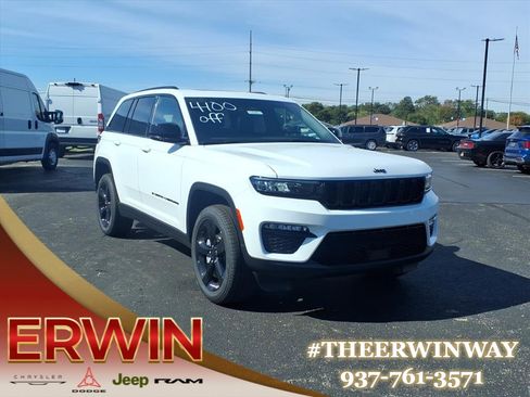 New 2025 Jeep Grand Cherokee Limited w/ Black Appearance Package image 1