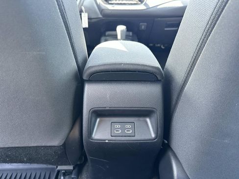 Used 2025 Toyota Corolla LE FWD image 14