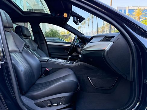 Used 2013 BMW M5 RWD image 23