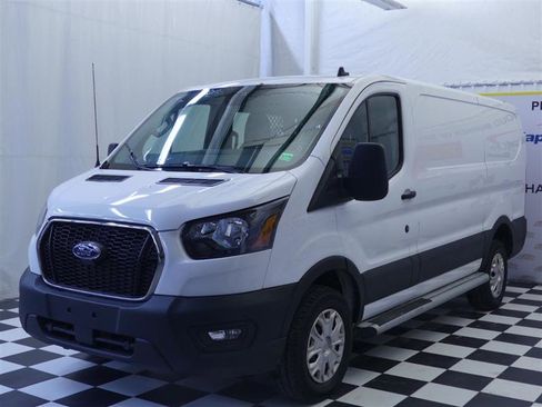 Used 2024 Ford Transit 250 Low Roof w/ Exterior Upgrade Package image 4