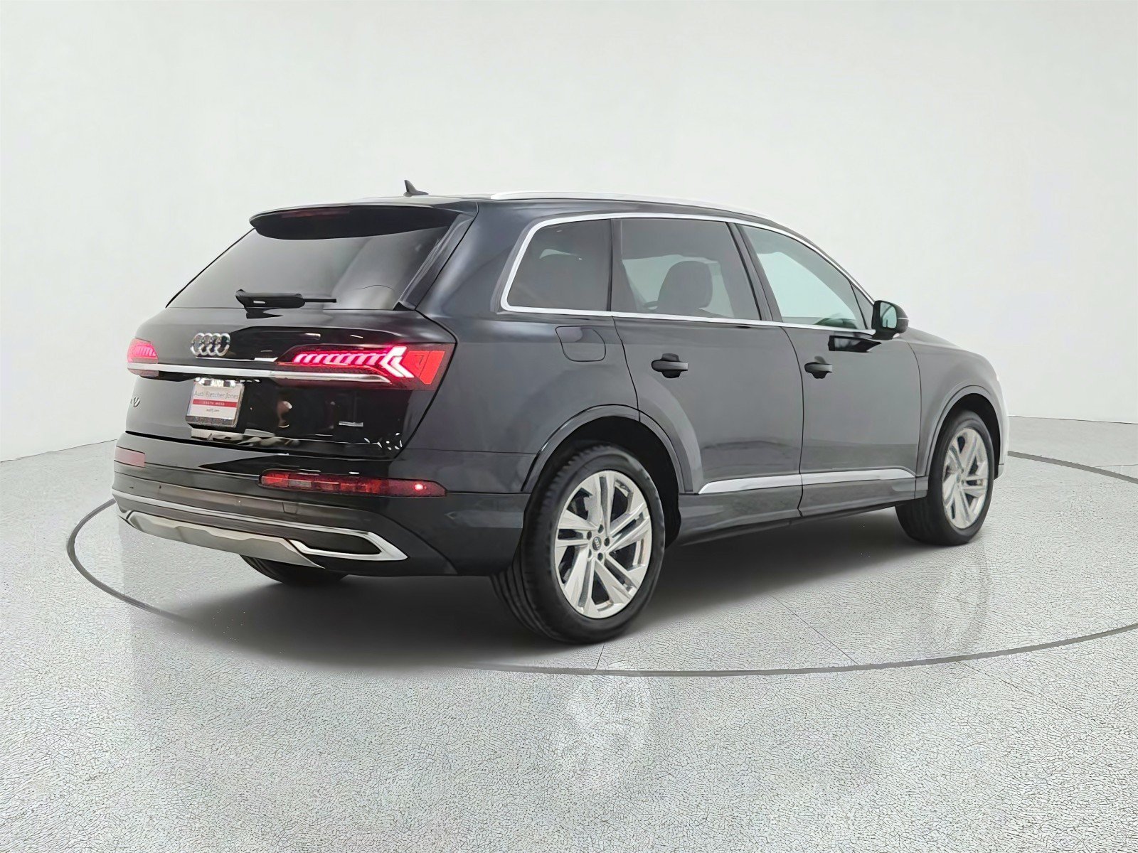 Used 2023 Audi Q7 2.0T Premium w/ Convenience Package AWD/4WD image 5