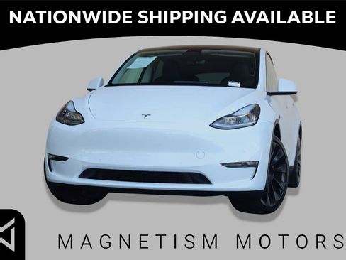 Used 2022 Tesla Model Y Long Range AWD/4WD image 1