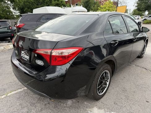 Used 2017 Toyota Corolla L FWD image 8