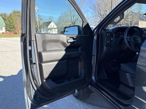 Used 2021 Chevrolet Silverado 1500 Custom Trail Boss image 12