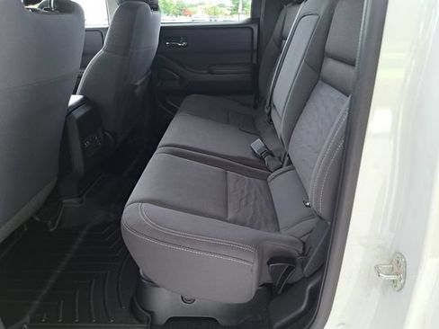 Used 2023 Nissan Frontier SV w/ SV Convenience Package AWD/4WD image 24