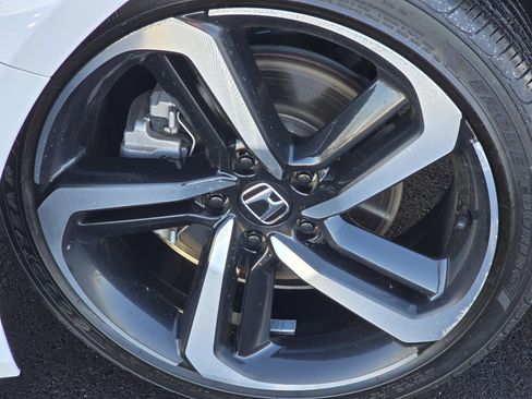 Used 2022 Honda Accord Sport image 10