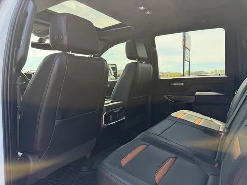 Used 2022 GMC Sierra 3500 AT4 w/ AT4 Preferred Package AWD/4WD image 26