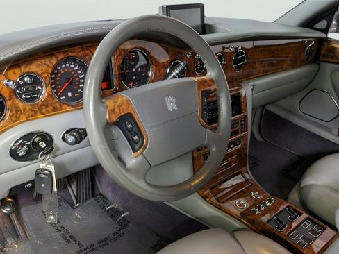 Used 2000 Rolls-Royce Silver Seraph image 21
