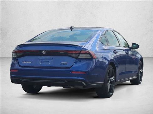 Used 2025 Honda Accord Sport image 5
