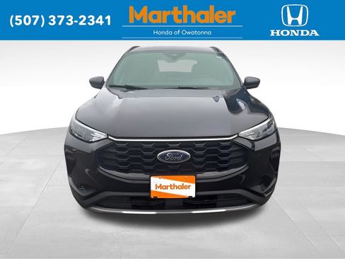 Used 2025 Ford Escape ST-Line AWD/4WD image 8