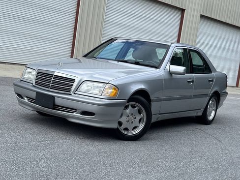 Used 1999 Mercedes-Benz C 230 image 1