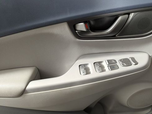 Used 2021 Hyundai Kona Ultimate image 9