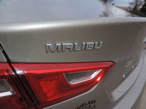 Used 2022 Chevrolet Malibu LS image 16