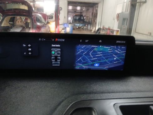 Certified 2025 Ford Expedition Active image 11