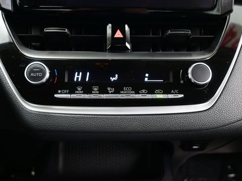 Used 2024 Toyota Corolla LE FWD image 19