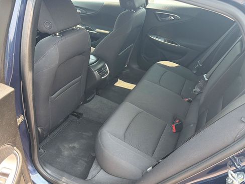 Used 2021 Chevrolet Malibu LT FWD image 9