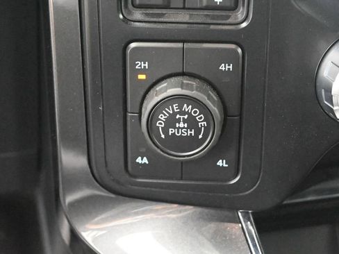 Used 2022 Ford F150 Lariat w/ Equipment Group 502A High AWD/4WD image 29