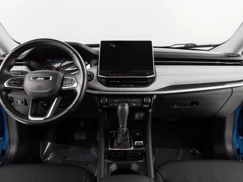 Certified 2022 Jeep Compass Latitude image 2