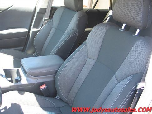 Used 2022 Subaru Outback Premium AWD/4WD image 5
