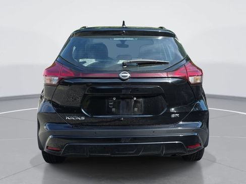 Used 2023 Nissan Kicks SR w/ Interior Electronics Package FWD image 5