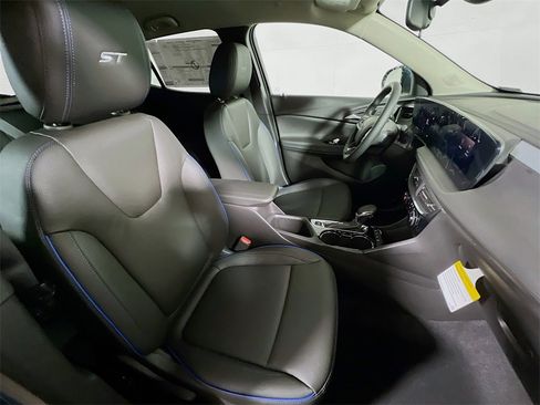 New 2026 Buick Encore GX Sport Touring image 22