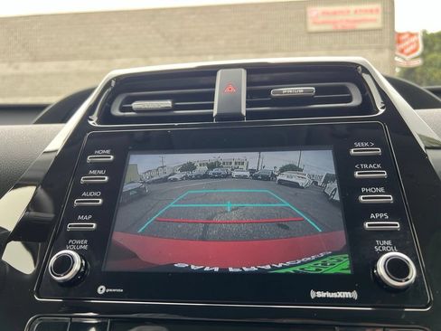 Certified 2022 Toyota Prius LE FWD image 27