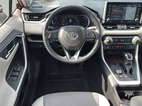 Used 2020 Toyota RAV4 Limited w/ Limited Grade Weather Package AWD/4WD image 18