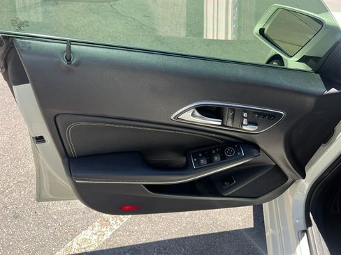 Used 2018 Mercedes-Benz CLA 250 4MATIC image 17