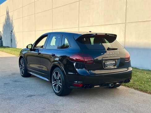 Used 2014 Porsche Cayenne GTS AWD/4WD image 8