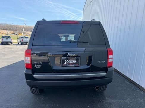 Used 2016 Jeep Patriot Sport w/ Power Value Group AWD/4WD image 6