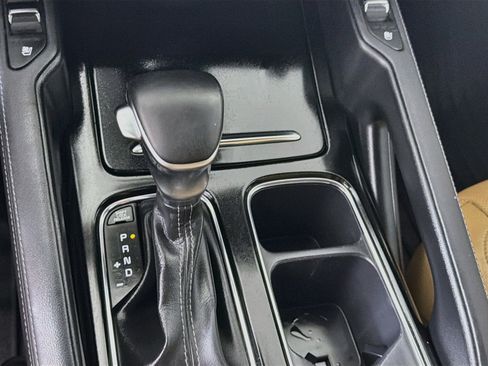 Used 2022 Kia Telluride SX w/ Towing Package FWD image 24