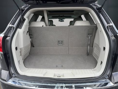 Used 2016 Buick Enclave Leather FWD image 12