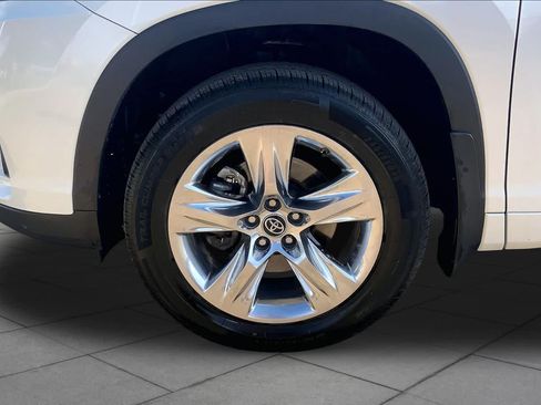 Used 2019 Toyota Highlander Limited AWD/4WD image 11
