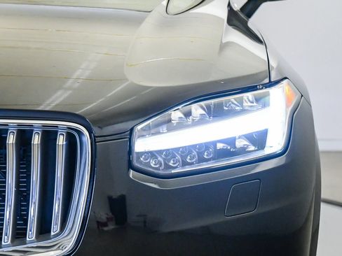 Certified 2023 Volvo XC90 B6 Plus w/ Protection Package Premier AWD/4WD image 9